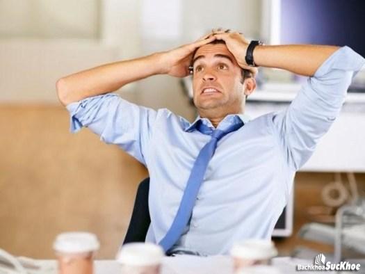 Bệnh yếu sinh lý: Khái niệm, nguyên nhân, triệu chứng, phòng ngừa 29 Người thường xuyên bị căng thẳng stress cũng có khả năng bị bệnh yếu sinh lý