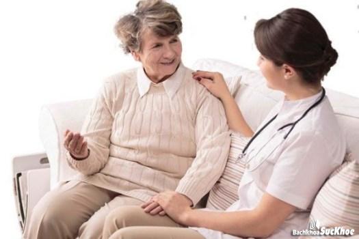 Hội chứng Parkinson: Khái niệm, nguyên nhân, triệu chứng, điều trị, cách phòng ngừa 31 Cần đến gặp bác sĩ ngay khi phát hiện ra có hiện tượng của hội chứng parkinson