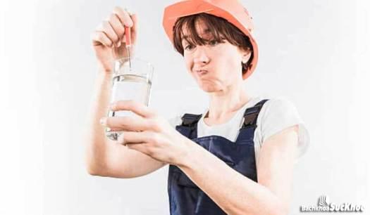 Bổ sung nước đúng cách cho người lao động nặng mua hè 11