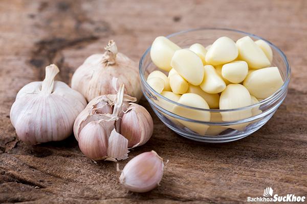 Rượu tỏi – một bài thuốc quý từ tỏi