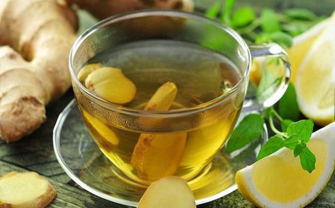 Nước gừng có tác dụng làm ấm cơ thể đánh bay cảm cúm Các bài thuốc dân gian trị cảm cúm cho trẻ sơ sinh