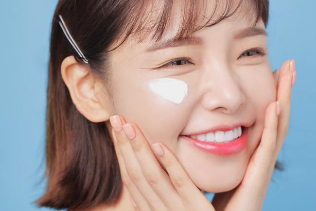 Cách tốt nhất để cơ thể hấp thụ Glutathione là thoa kem dưỡng và tiêm vào tĩnh mạch Cách tốt nhất để cơ thể hấp thụ Glutathione là thoa kem dưỡng và tiêm vào tĩnh mạch