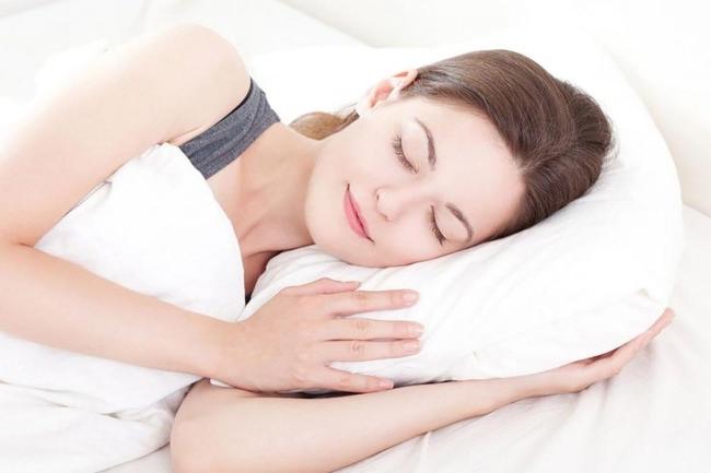 Ngủ đủ giấc giúp cơ thể sữa chữa và phục hồi tế bào tổn thương